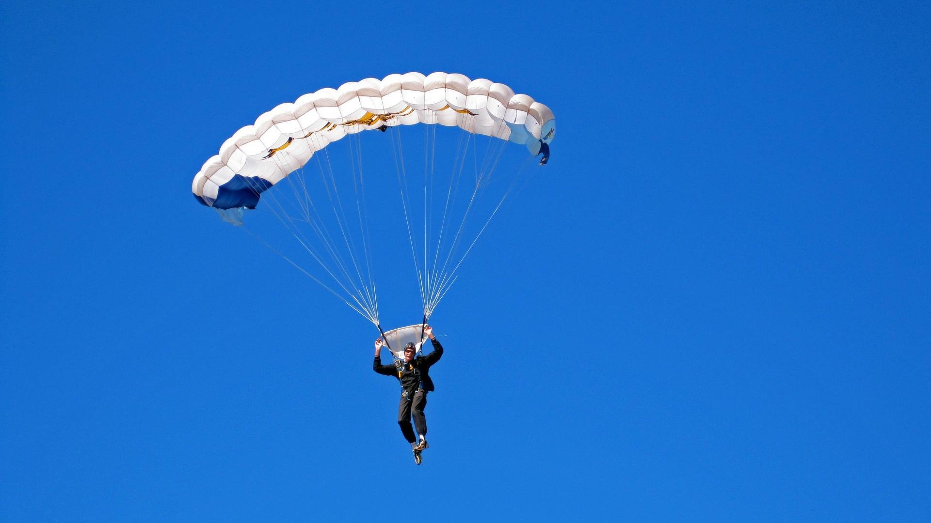 LCK战队体能训练成果显著,lck 队伍