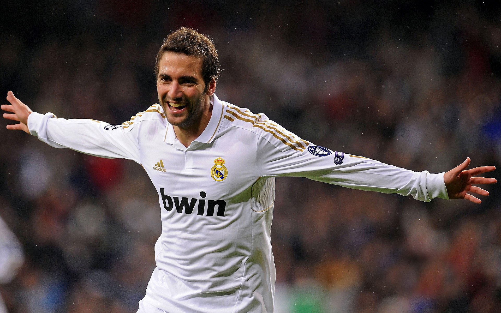 上海海港主场迎战劲敌，上海海港主力阵容